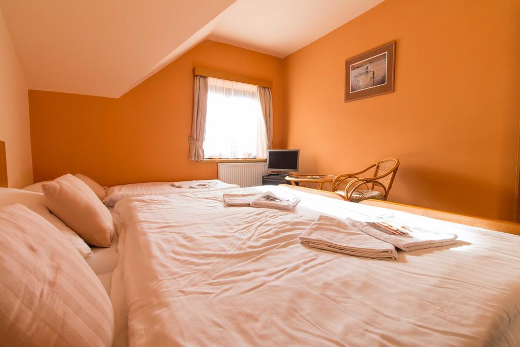Orlik Rejviz Hotel Kültér fotó